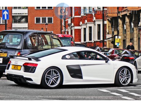 60 XL, Audi R8