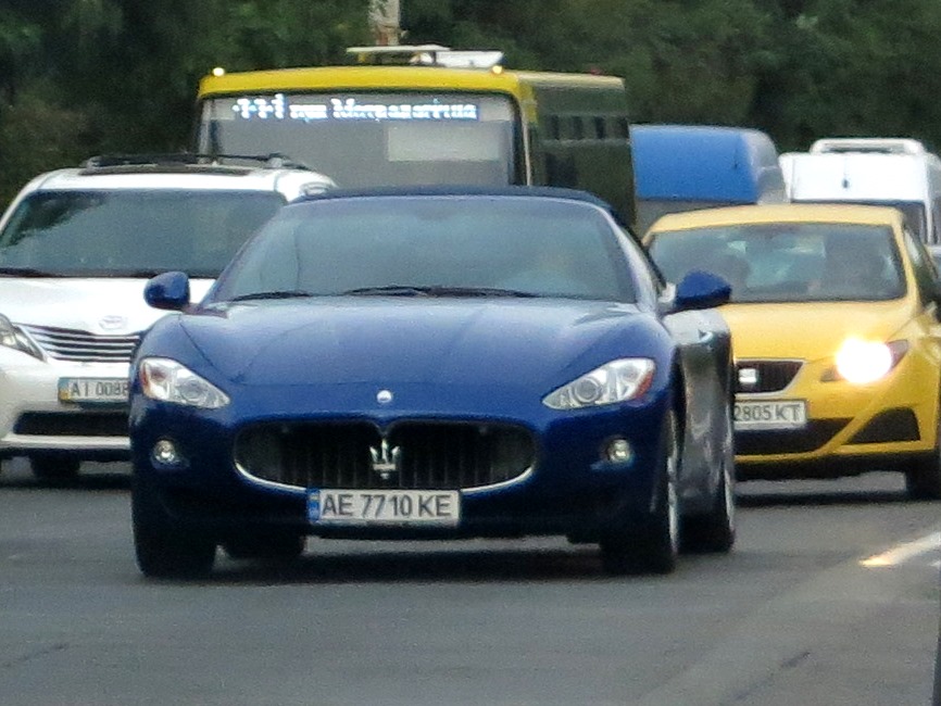 AE 7710 KE, Maserati GranCabrio 1st gen (M145), 2009–2019