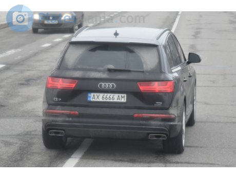 AX 6666 AM, Audi Q7