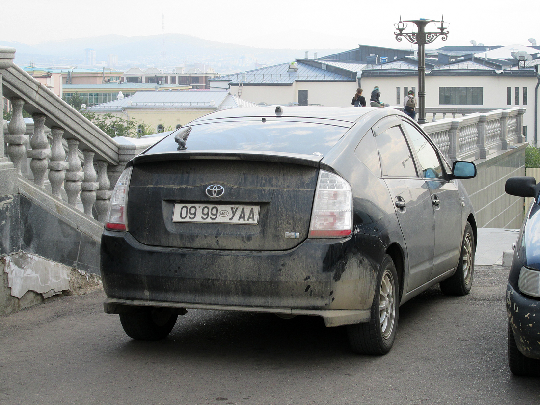 0999 УАА, Toyota Prius 2nd gen (NHW20), 2003–2011