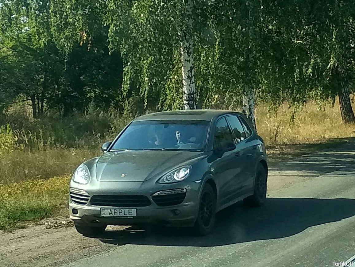 25 APPLE, Porsche Cayenne 2nd gen (958; 92A), 2010–2014