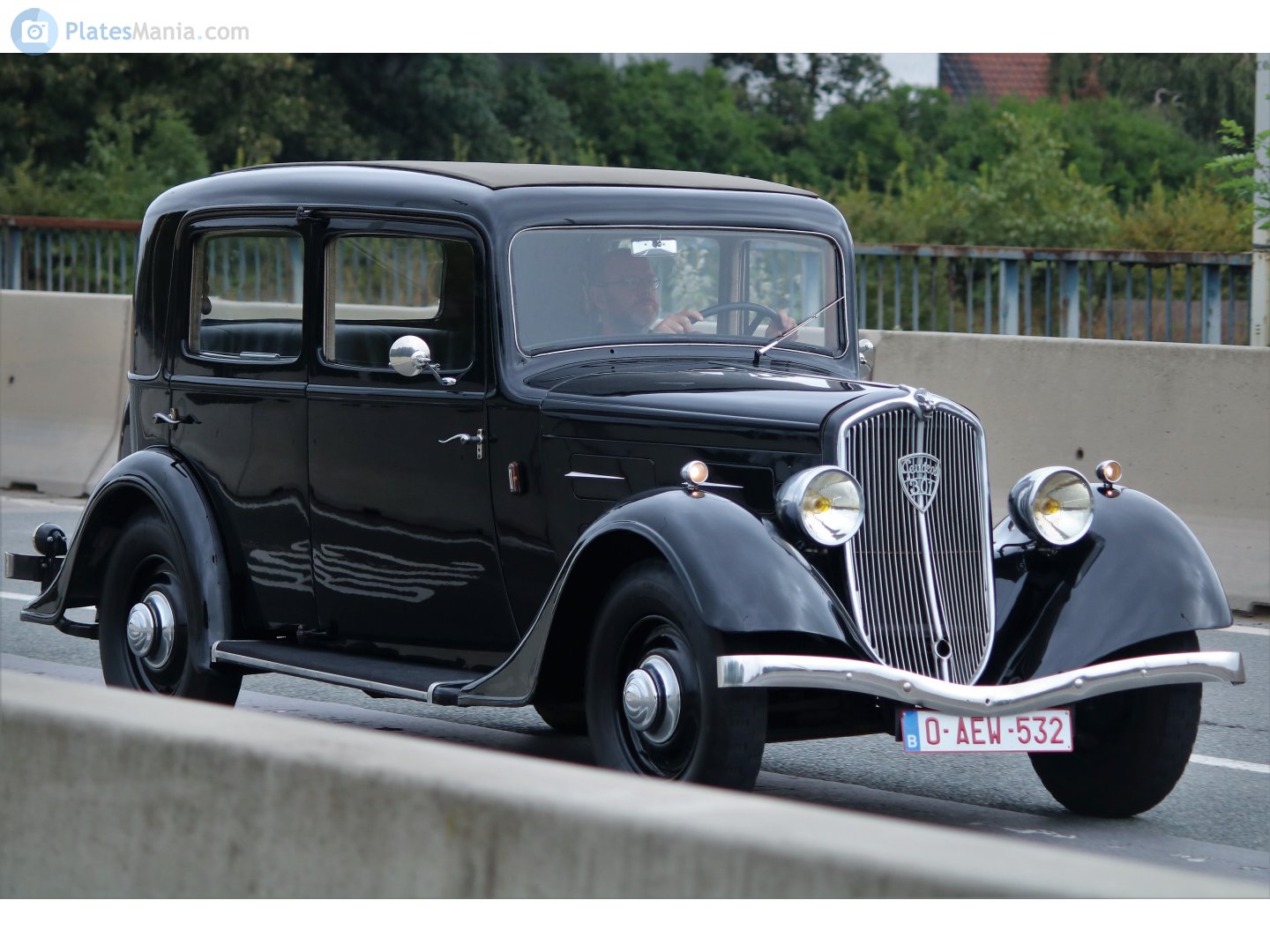 O-AEW-532, Peugeot 301 Sedan, 1932–1936