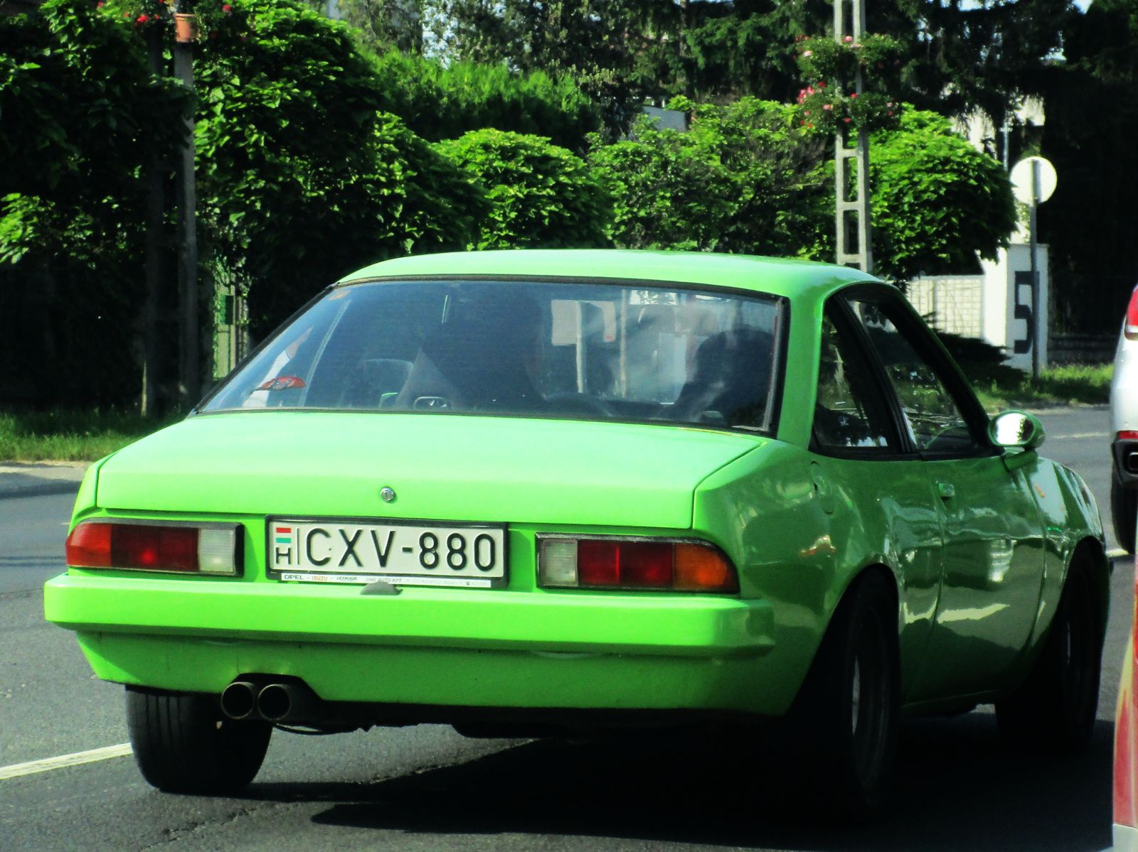 CXV-880, Opel Manta 2nd gen Coupé (B1), 1975–1982