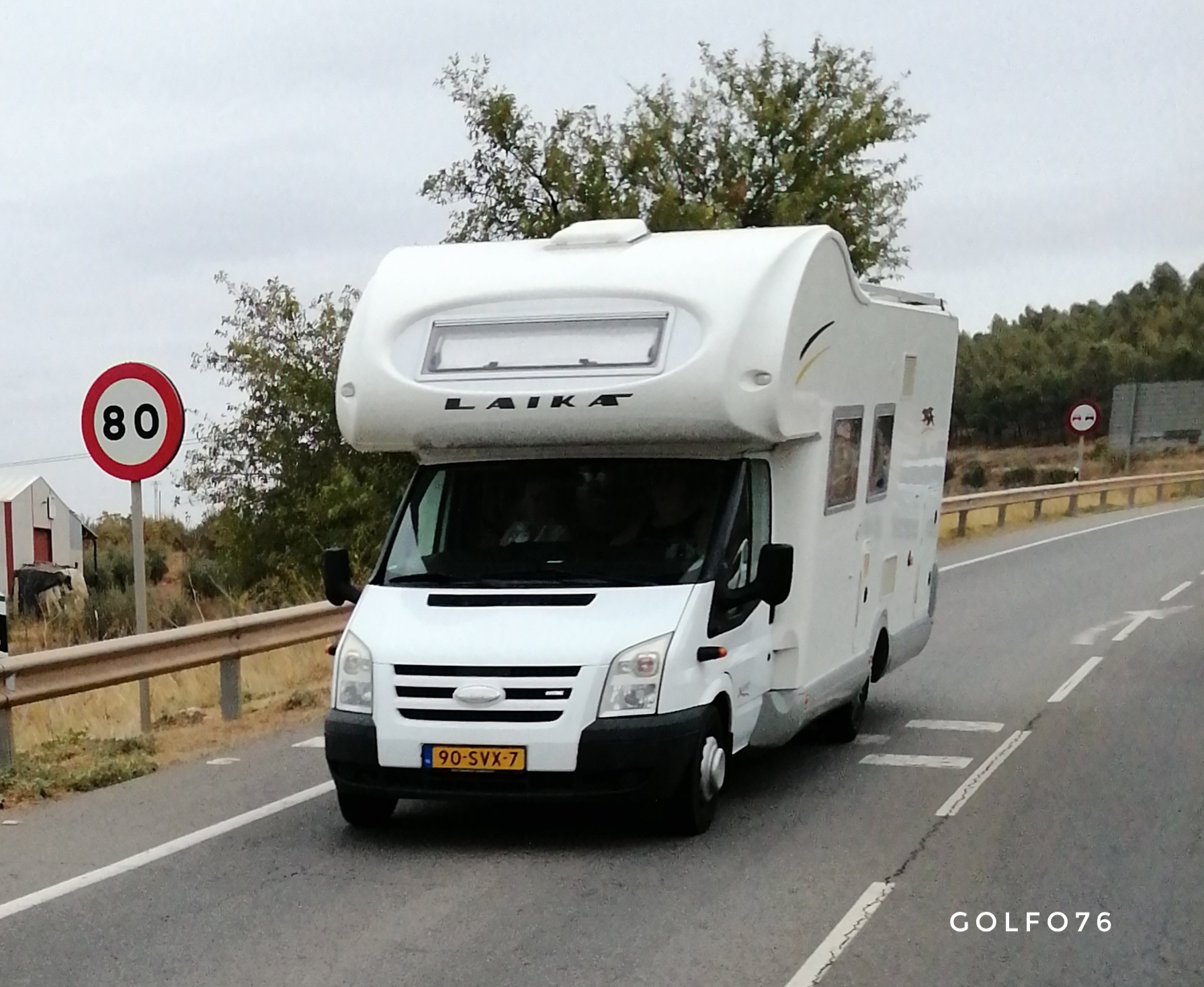 90-SVX-7, Laika Serie X 