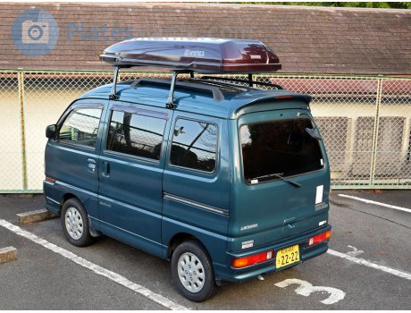 和泉 484 き 2222, Mitsubishi Bravo