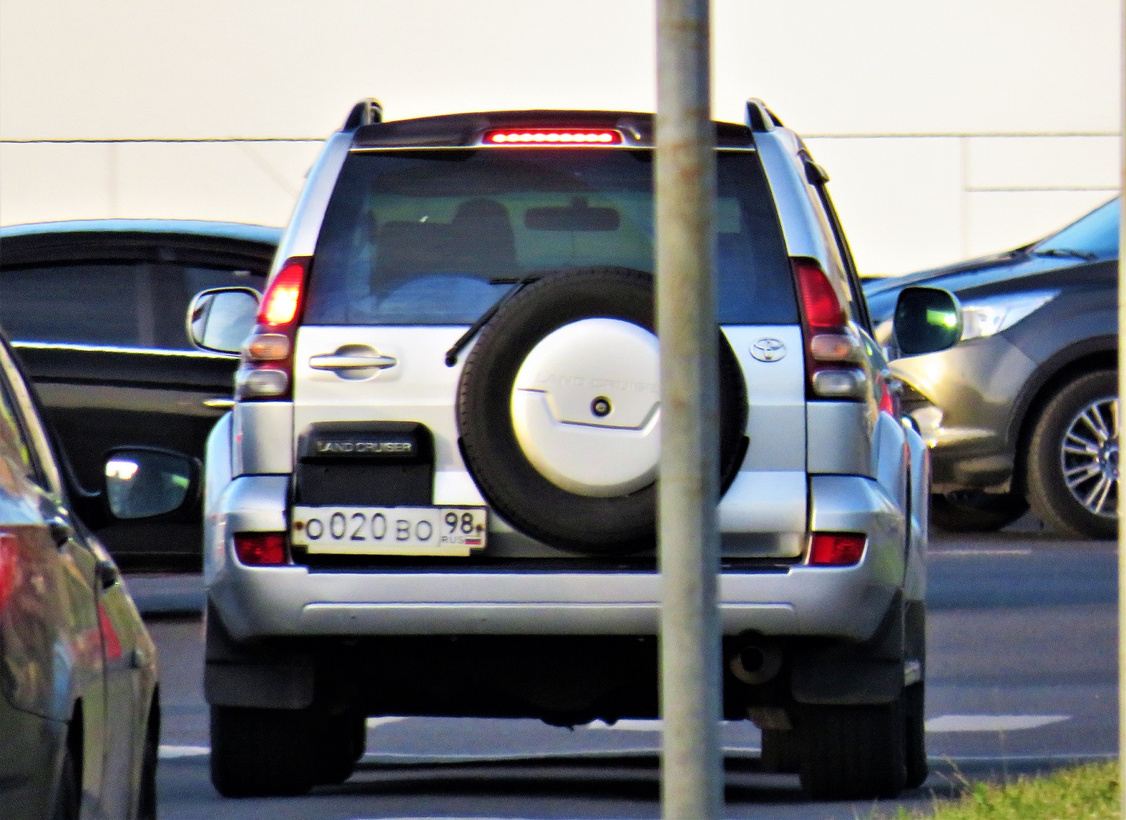 о 020 во 98, Toyota Land Cruiser Prado 3rd gen 5-door SUV (J120), 2002–2009