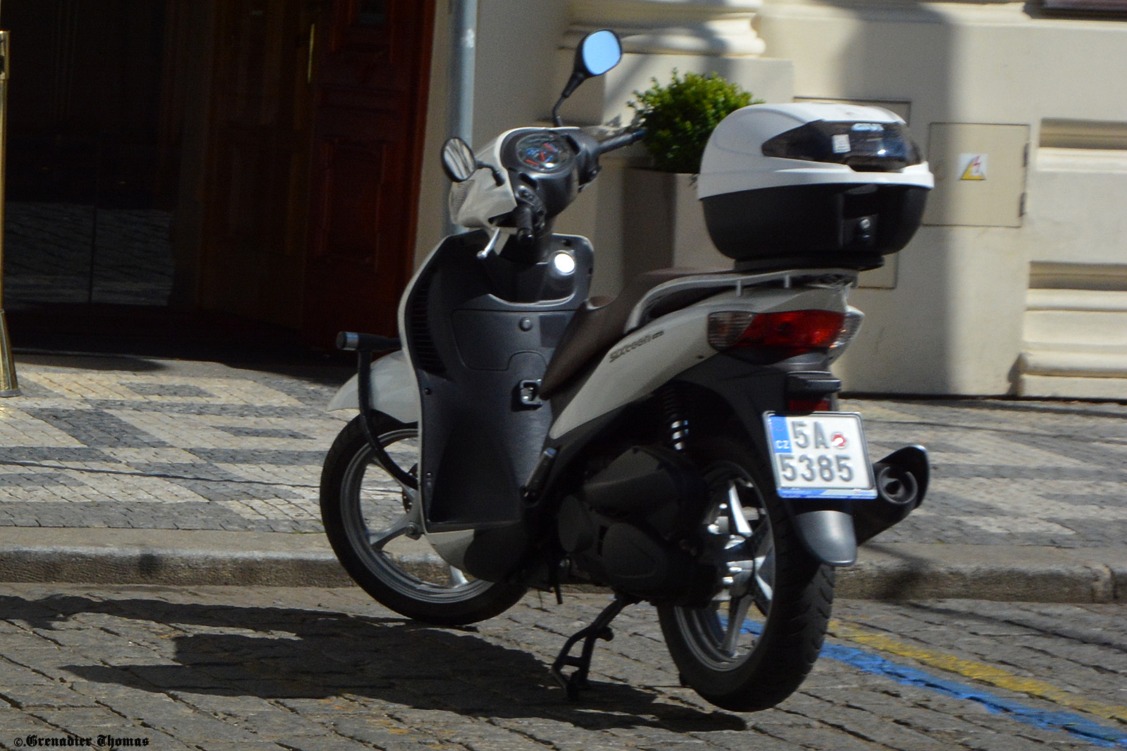 5A 5385, Suzuki SIXteen 