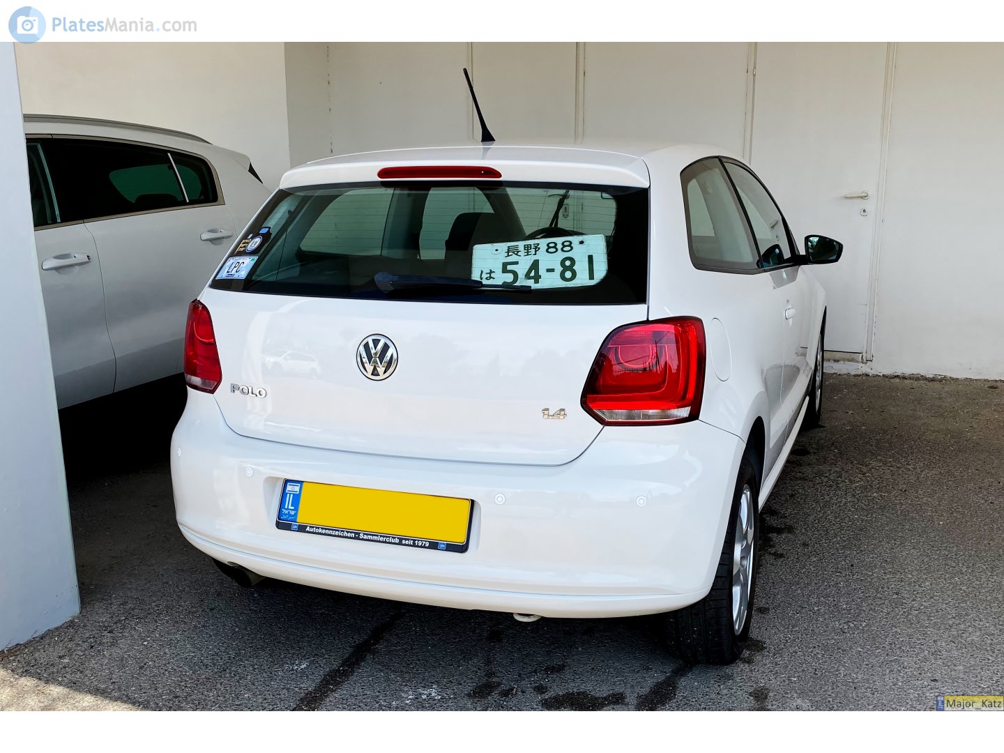 長野 88 は 5481, License plate without vehicle 