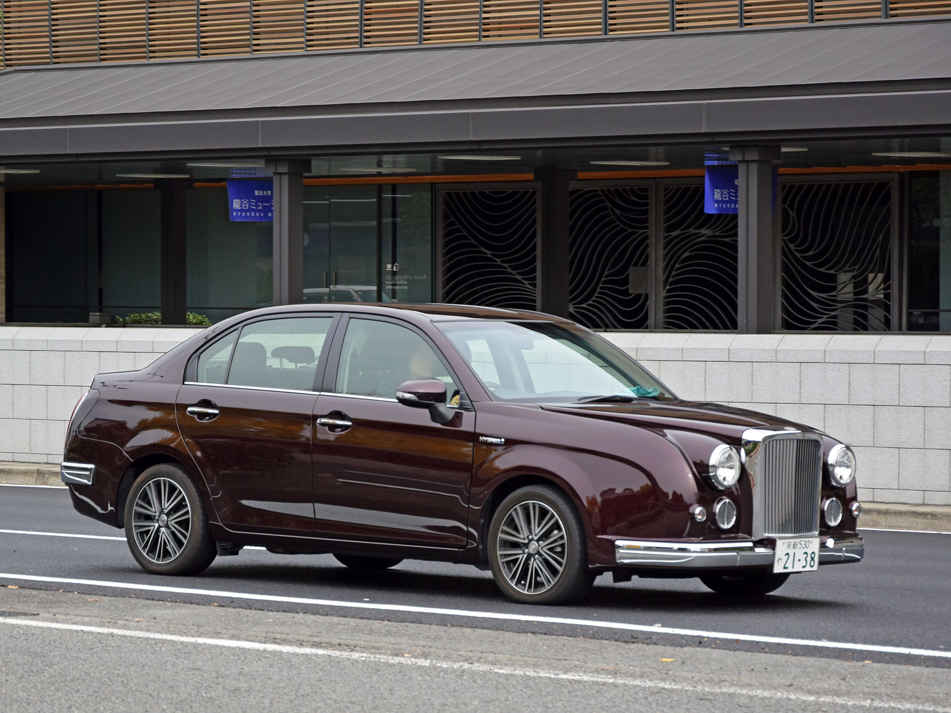 京都 530 や 2138, Mitsuoka Galue 4th gen 2-04 (E140), 2008–2016 (based on Toyota Corolla Axio)