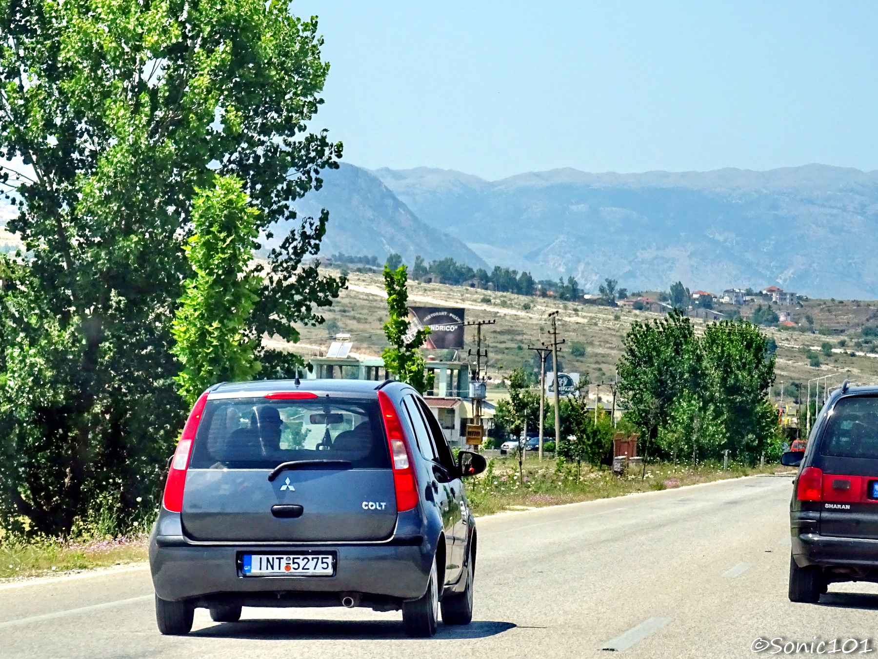 INT-5275, Mitsubishi Colt 