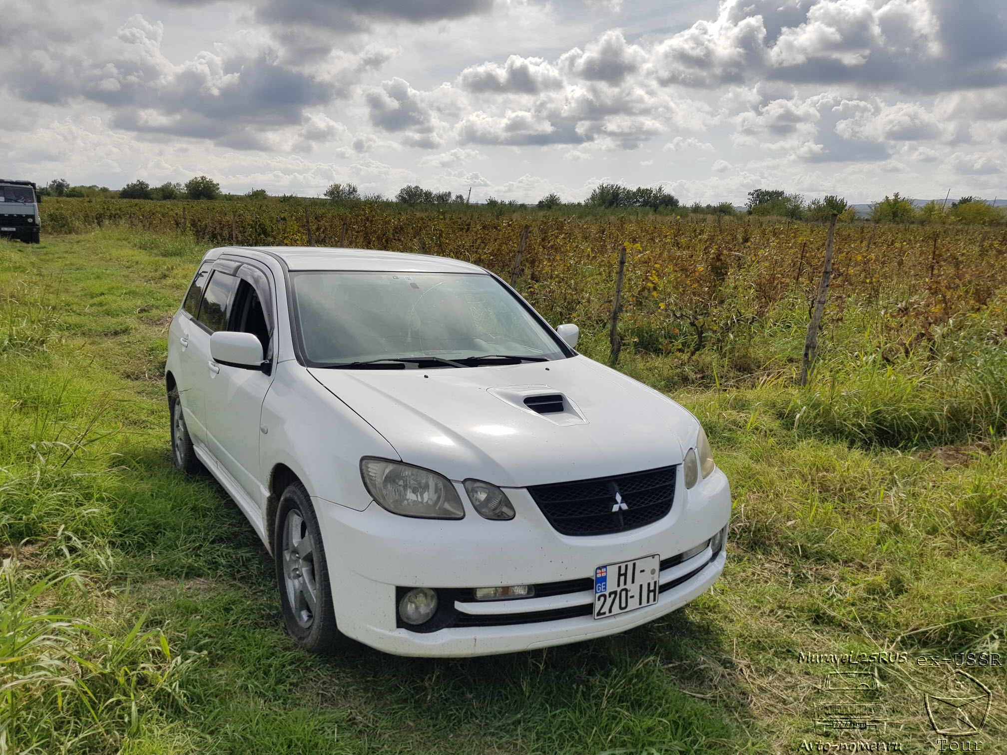 HI-270-IH, Mitsubishi Airtrek 1st gen (CU/ZE/ZF; JP-market), 2001–2005