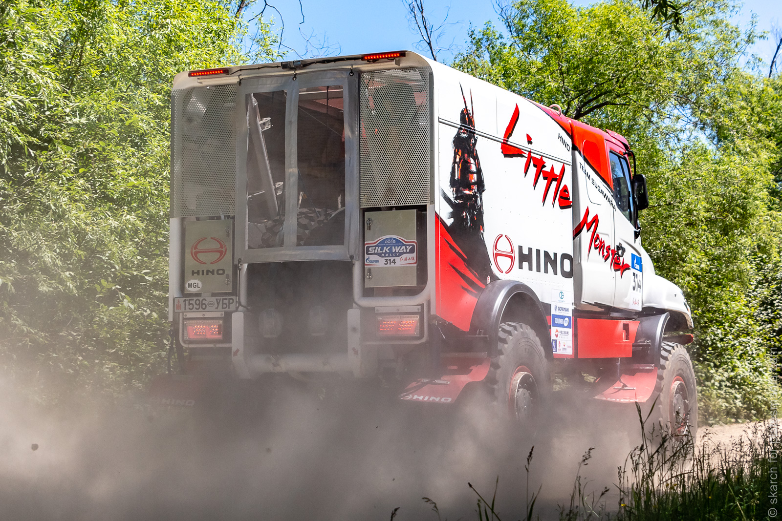 1596 УБР, Hino 600 Series 