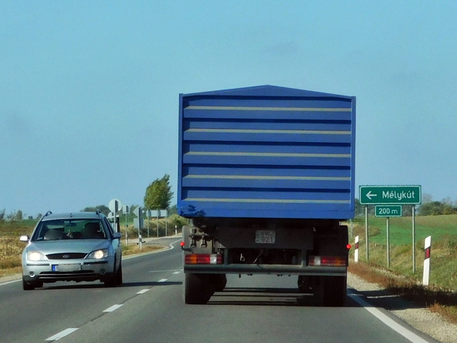 YKZ-921, Kässbohrer V-Series 