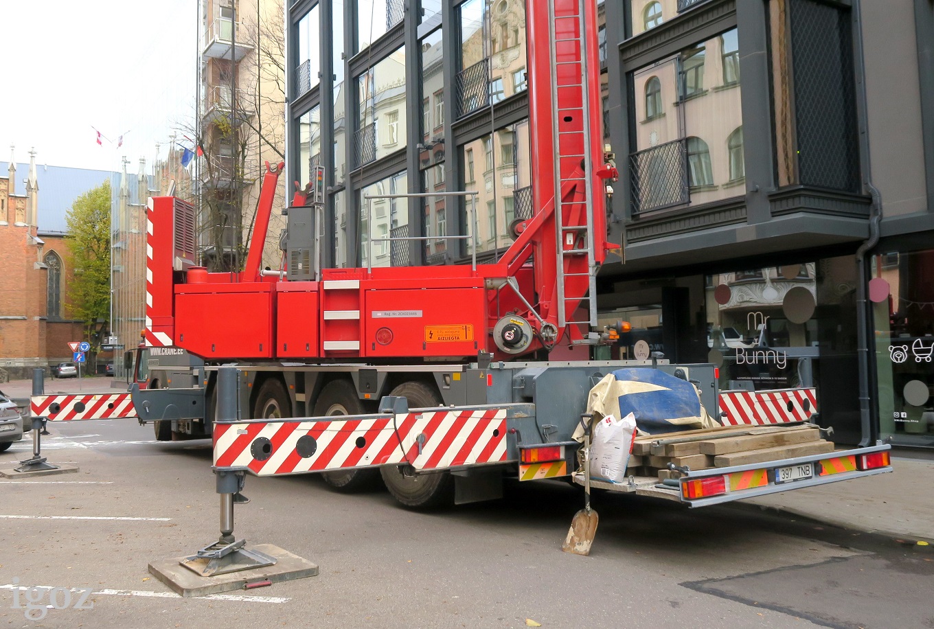 397 TNB, Liebherr 