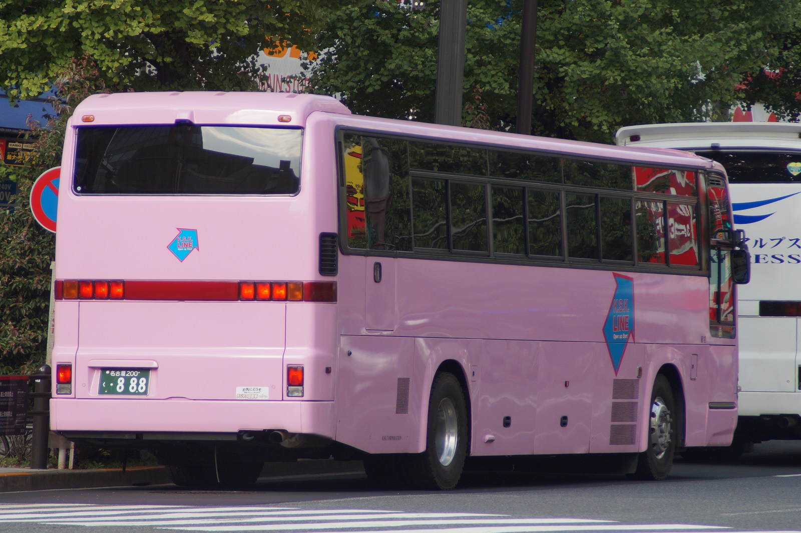 名古屋 200 く 888, Hino S'elega 