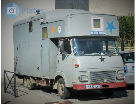 CV-534-LW, Renault SAVIEM SG-Series