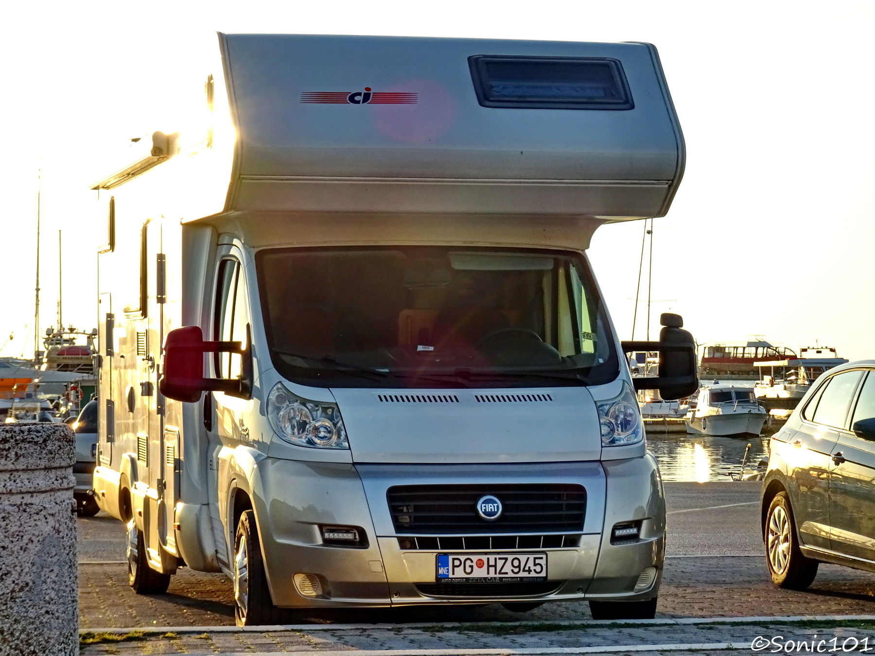 PG HZ945, Caravans International Elliot 