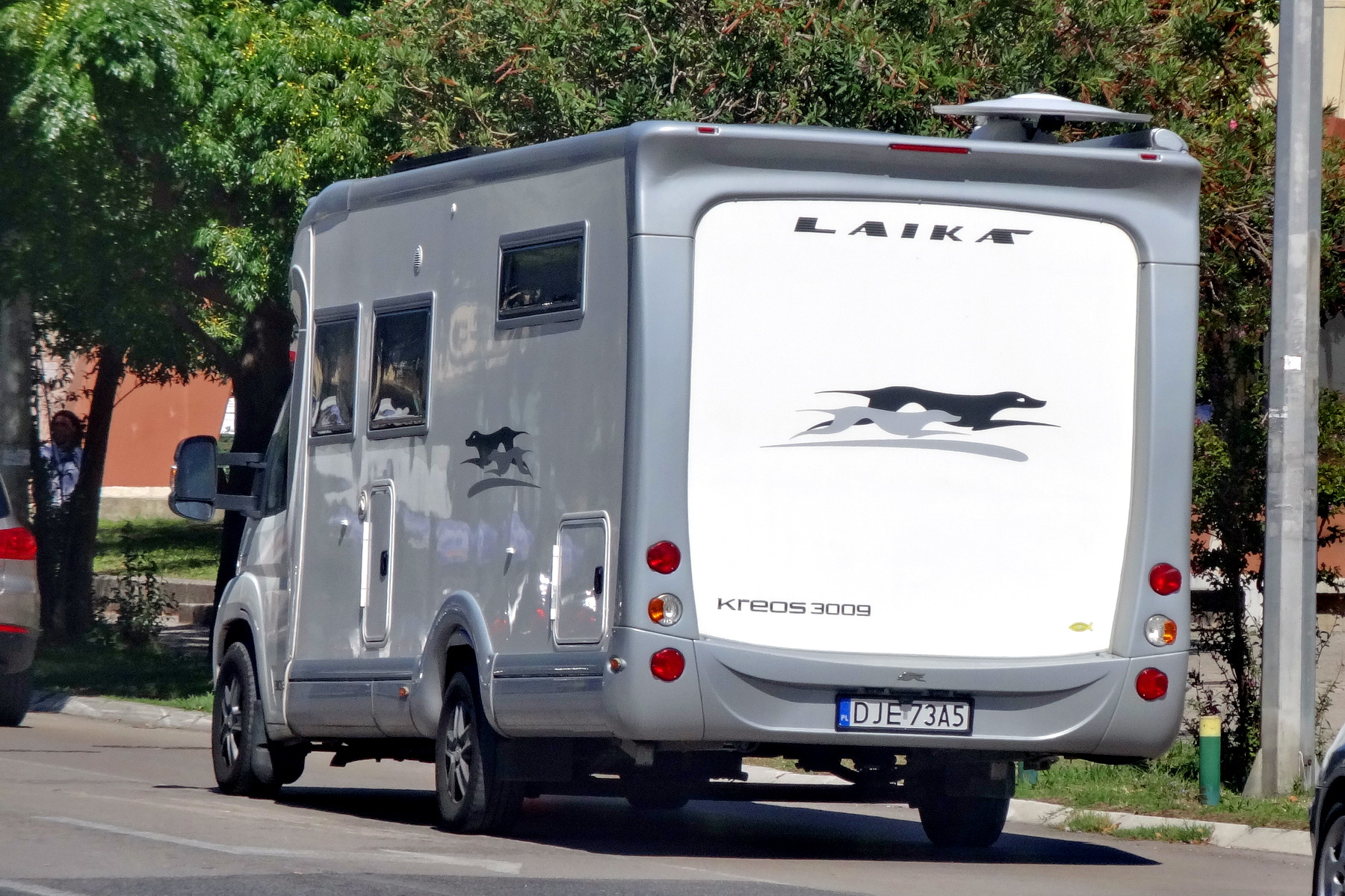 DJE 73A5, Laika Kreos 