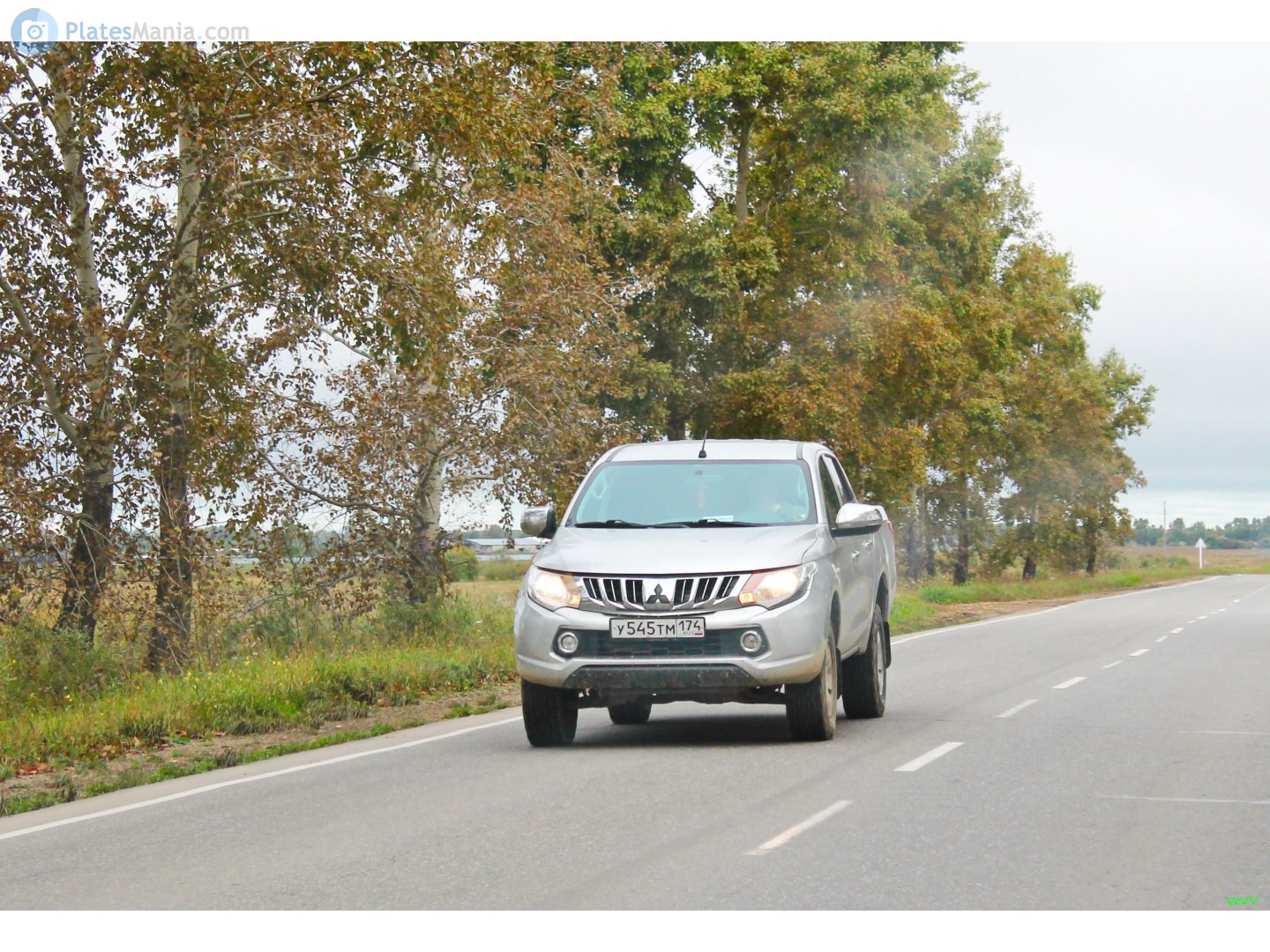 у 545 тм 174, Mitsubishi L200 