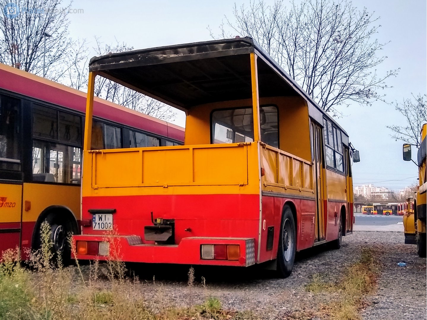 WI 71002, Ikarus 280 