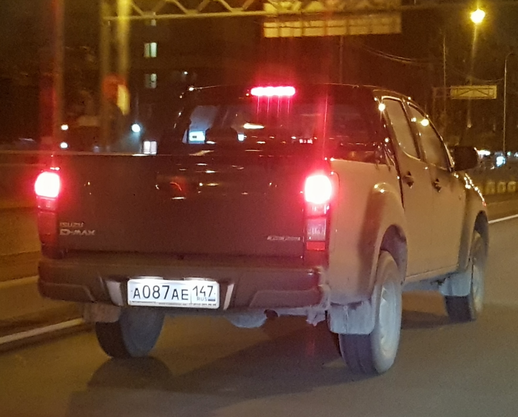 а 087 ае 147, Isuzu D-Max 2nd gen (RT50), 2011–2021