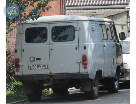е 5085 РП, UAZ 452