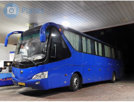 AH 1052 AA, Yutong ZK6129H