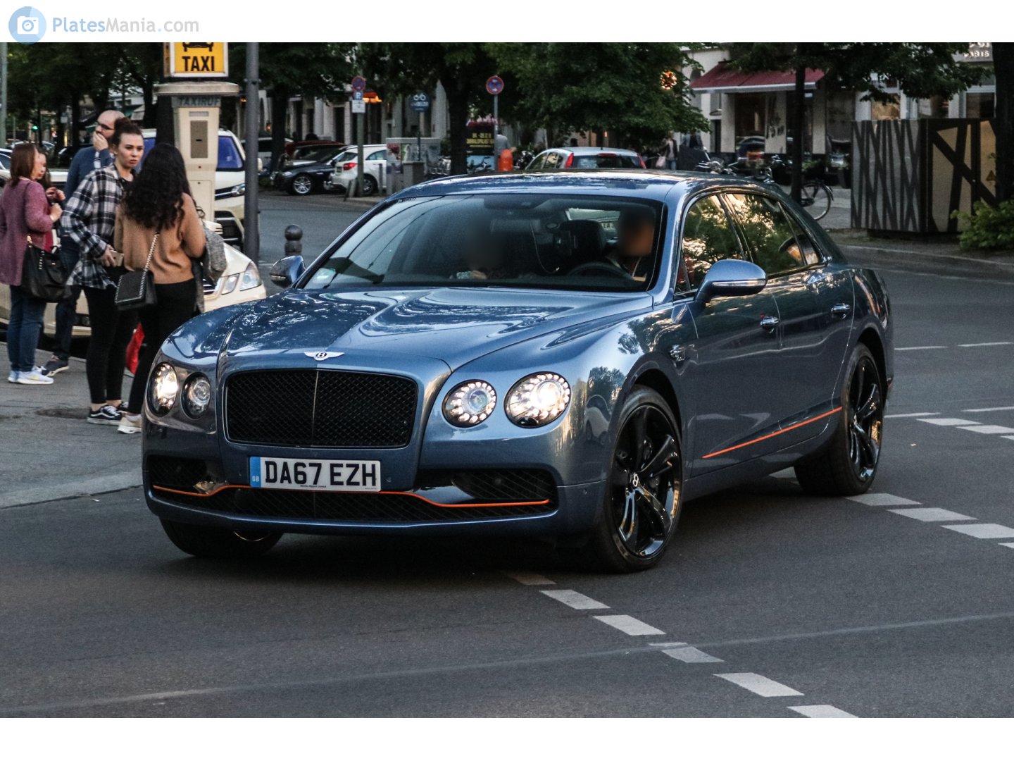 DA67EZH, Bentley Flying Spur 2nd gen (D1), 2013–2019