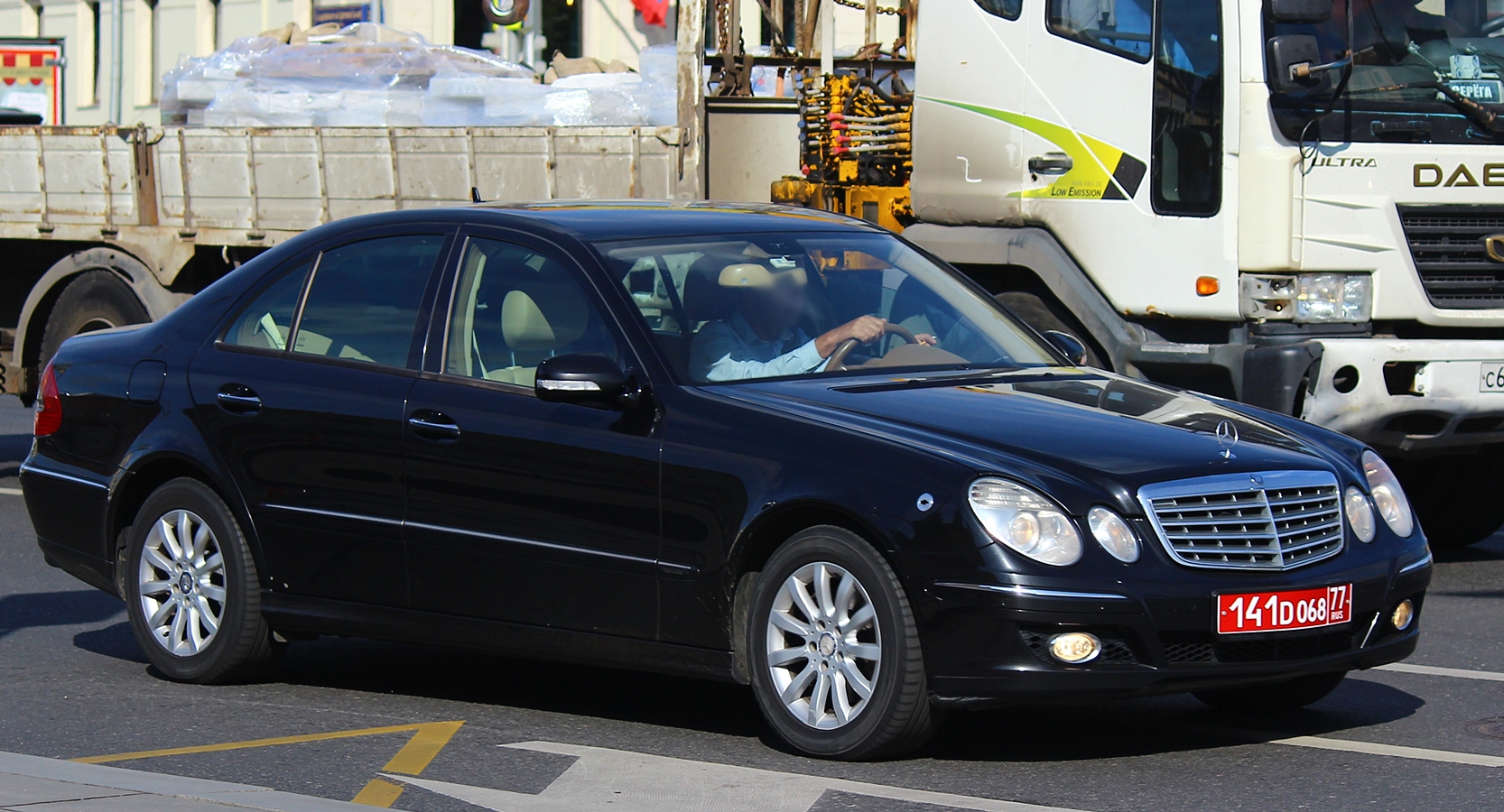 141 D 068 77, Mercedes-Benz E-Klasse 3rd gen Sedan (W211), 2002­–2009