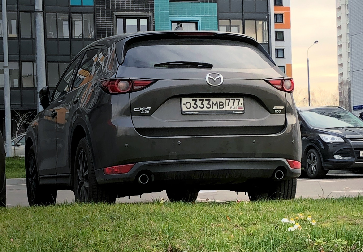 Mercedes gelik 777 екх. Номер такси владивосток. Air canada 777. Мазда сх-5 гос номер т729ра777. Номера машин 333 555 777.