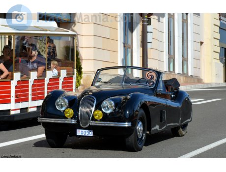 X090, Jaguar XK120
