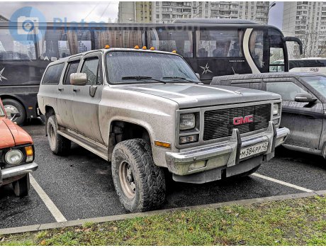 м384рр42, GMC Suburban