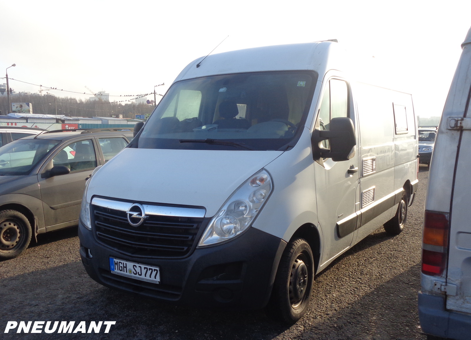 MGH SJ 777, Opel Movano 