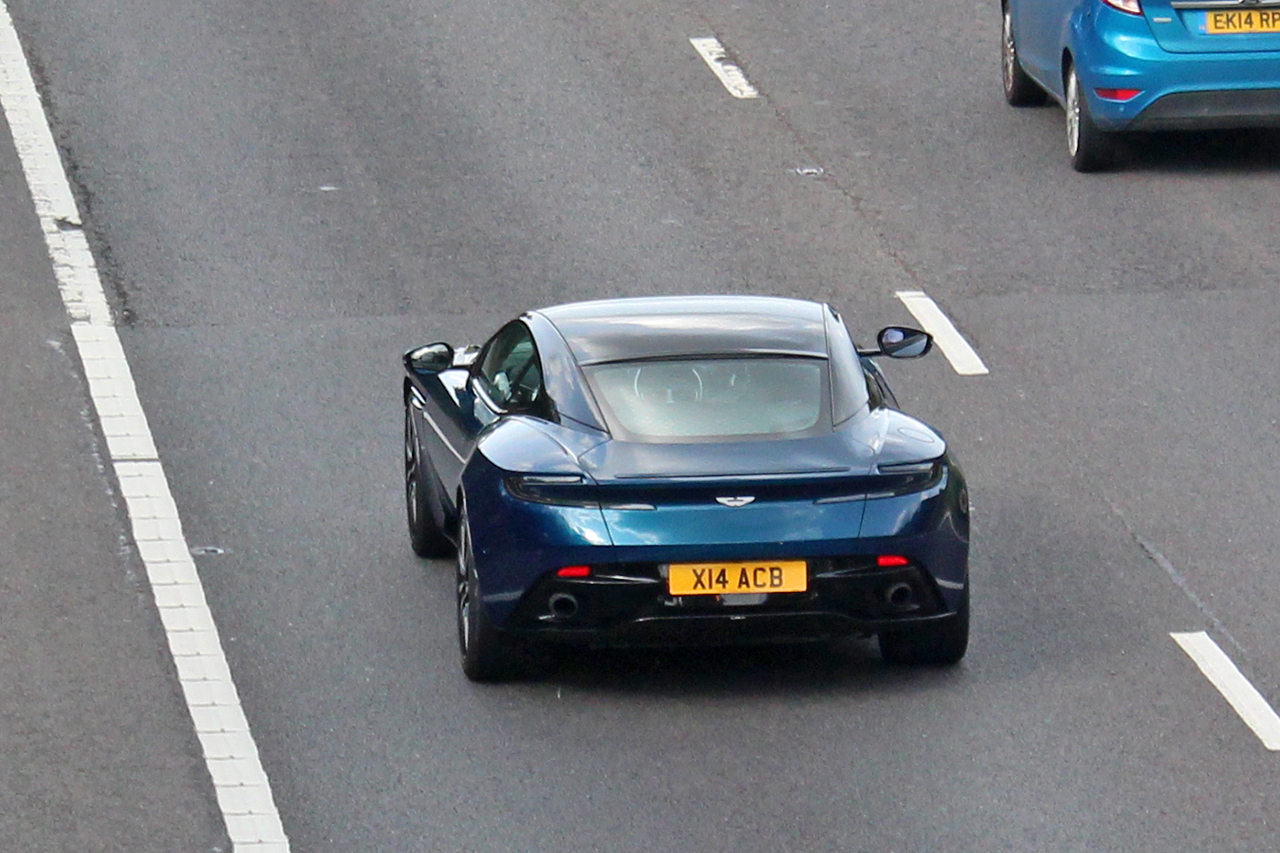 X14ACB, Aston Martin DB11 Coupé (AM5), 2016–2023