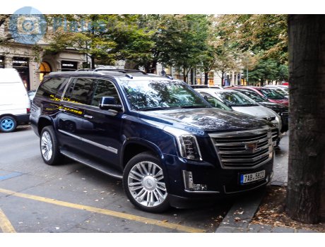 7AB 5822, Cadillac Escalade