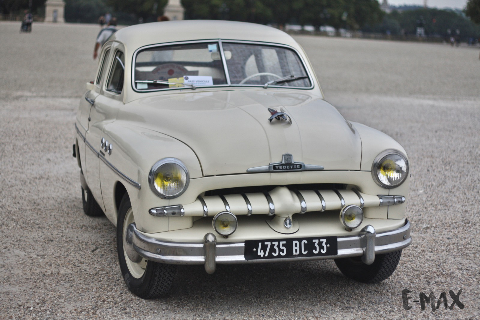 4735 BC 33, Ford Vedette 