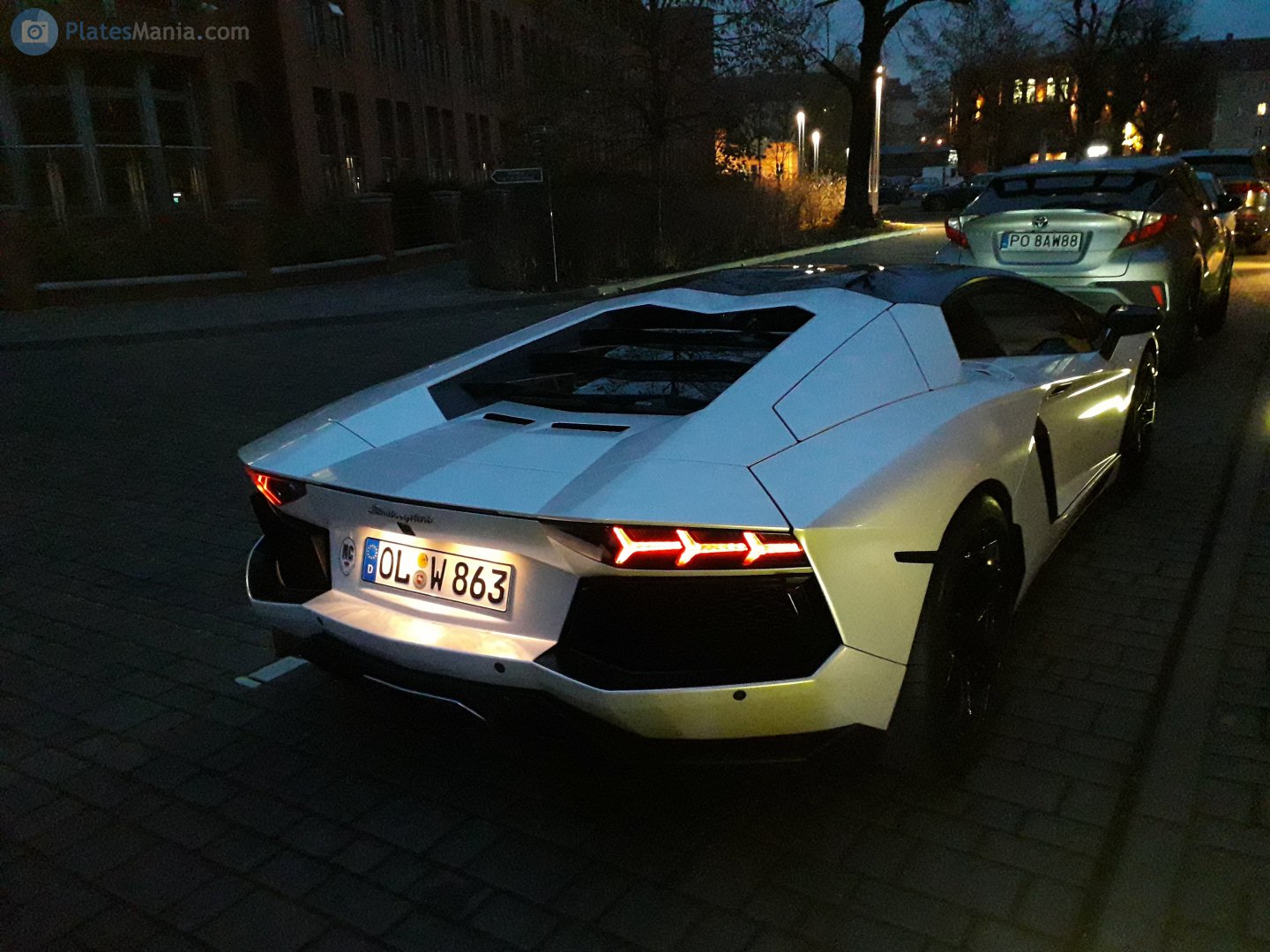 OL W 863, Lamborghini Aventador LP700-4, 2011–2016