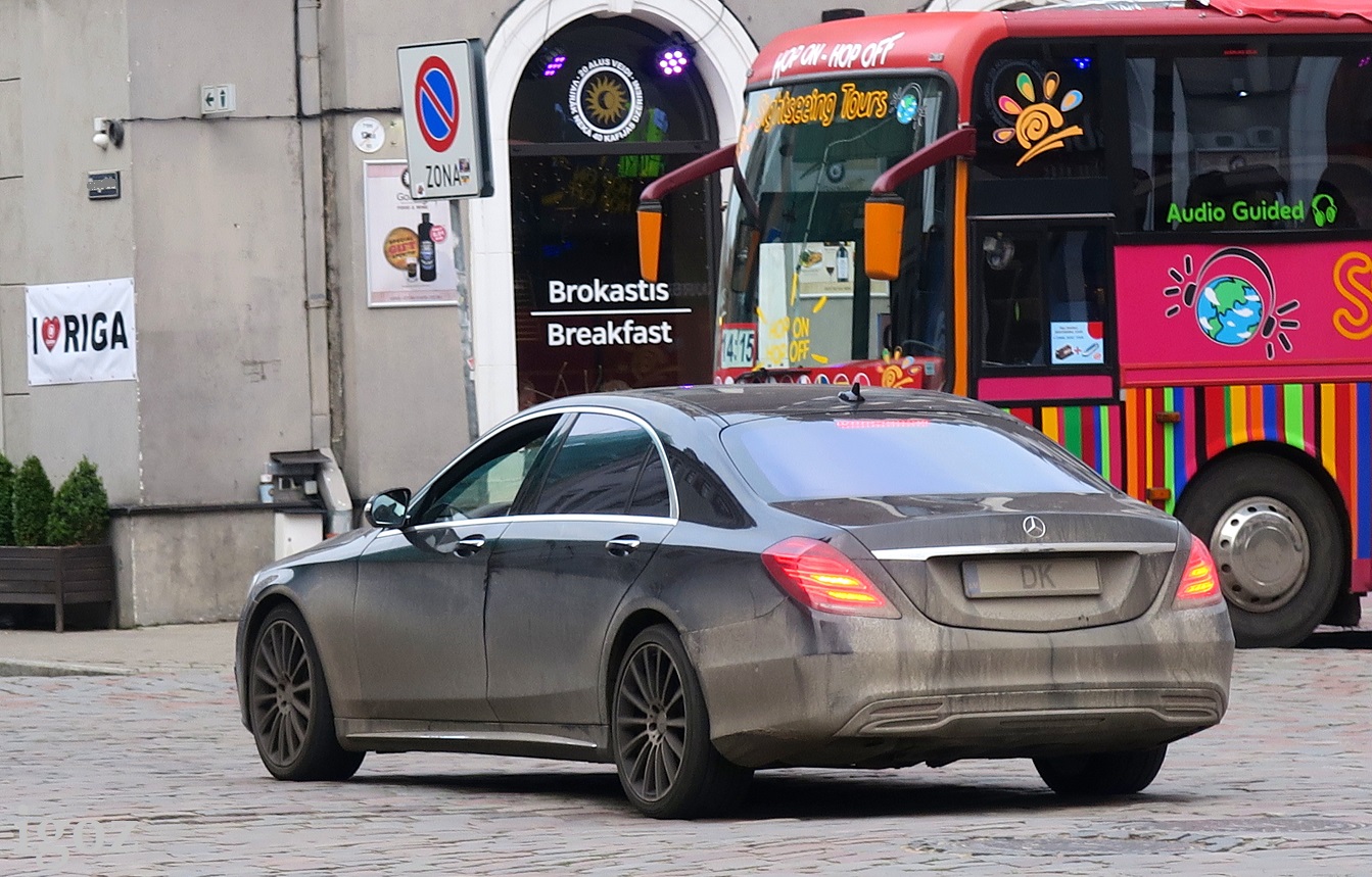 DK, Mercedes-Benz S-Klasse 8th gen Sedan (W222/V222), 2013–2020