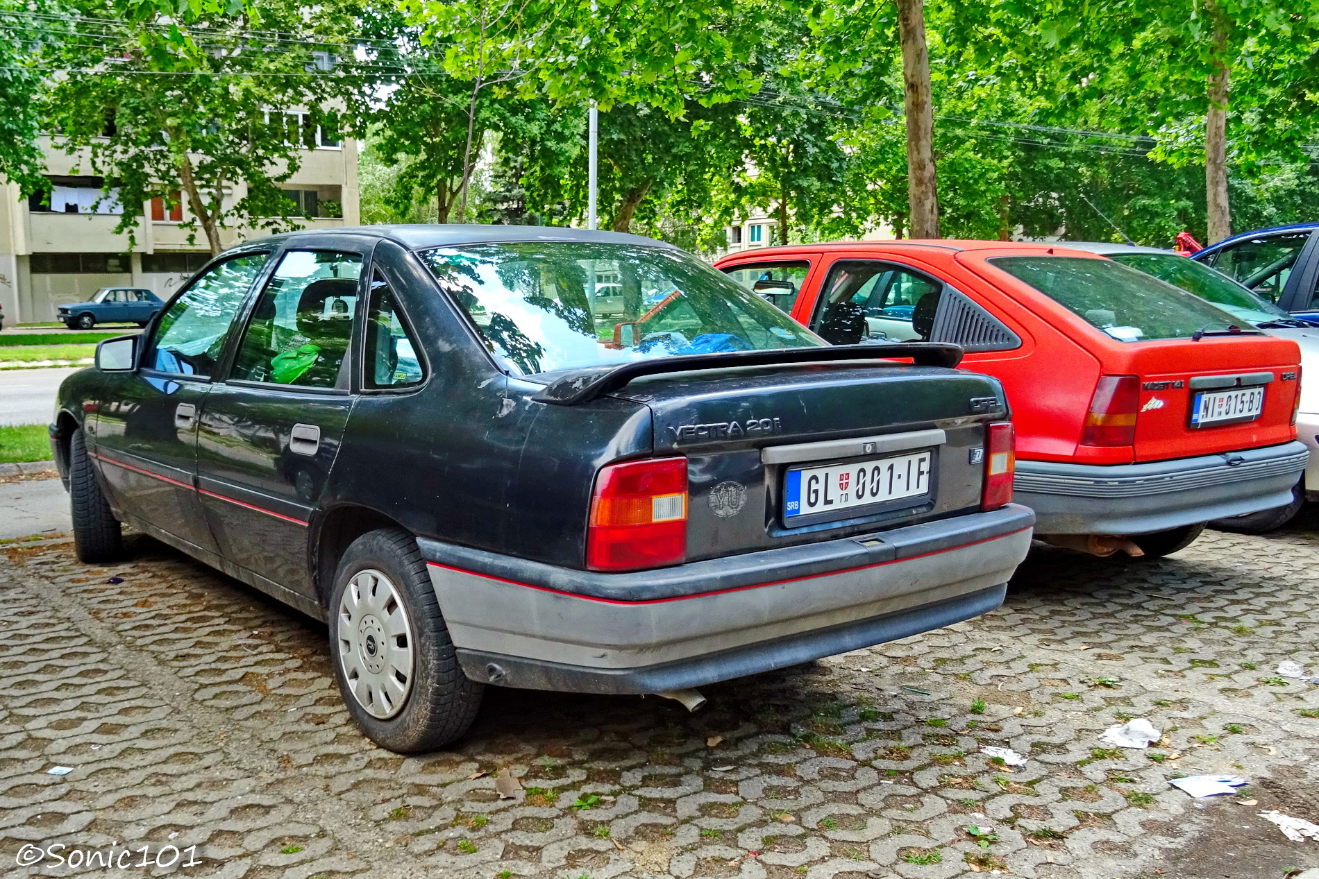 GL 001-IF, Opel Vectra 1st gen Sedan (A; J89), 1988–1995