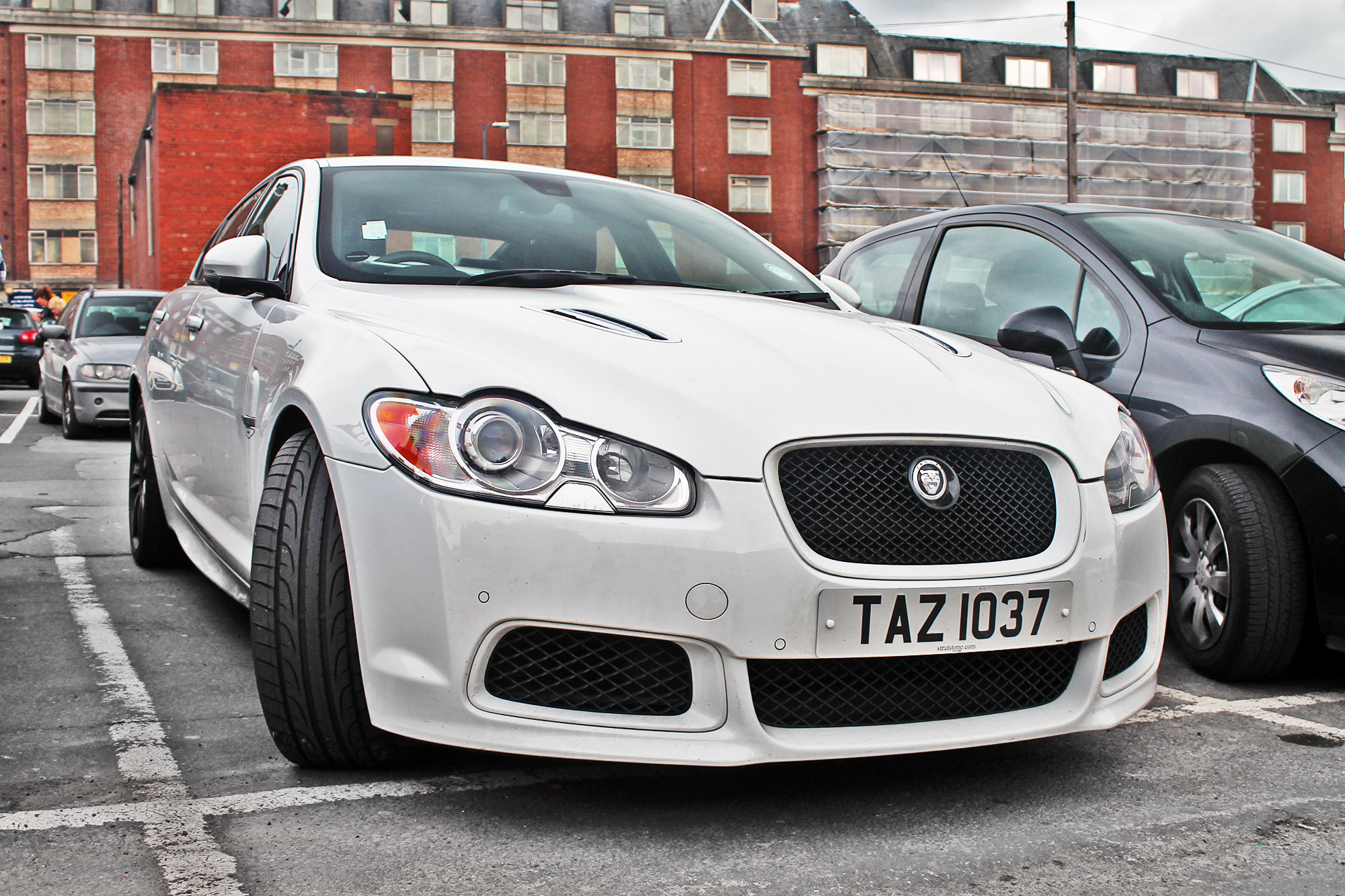TAZ1037, Jaguar XFR 1st gen (X250), 2009–2011