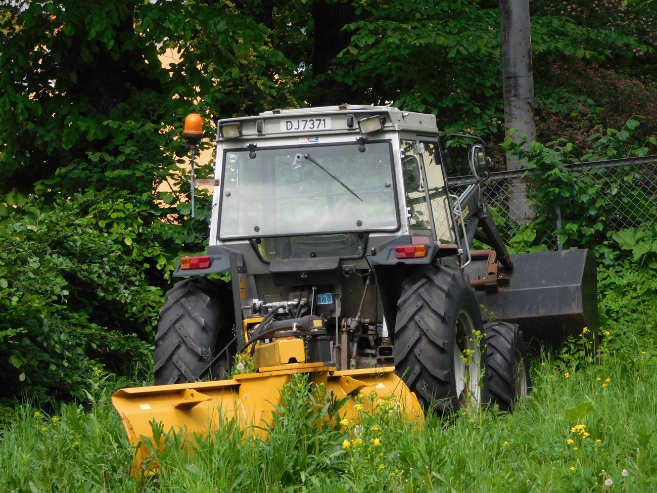 DJ 7371, Massey Ferguson 300-Series 