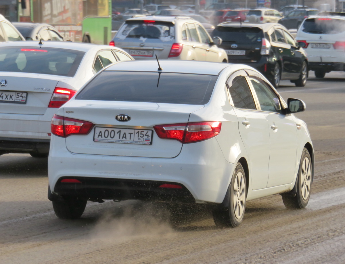 а 001 ат 154, Kia Rio 