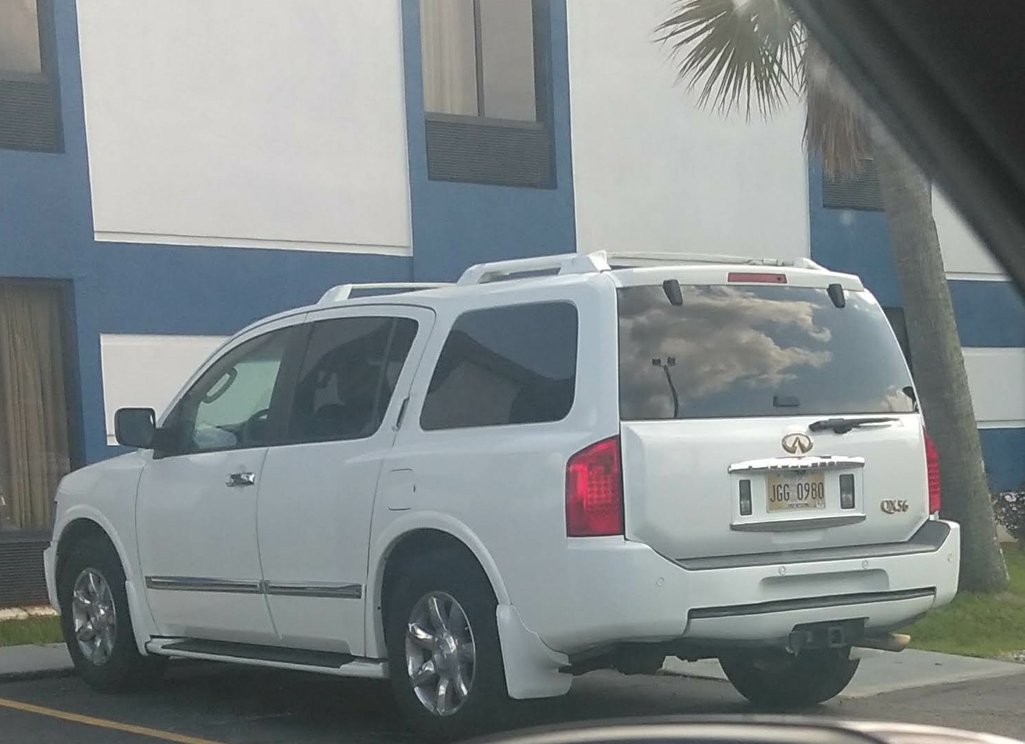 JGG 0980, Infiniti QX80/QX56 1st gen QX56 (JA60), 2004–2010