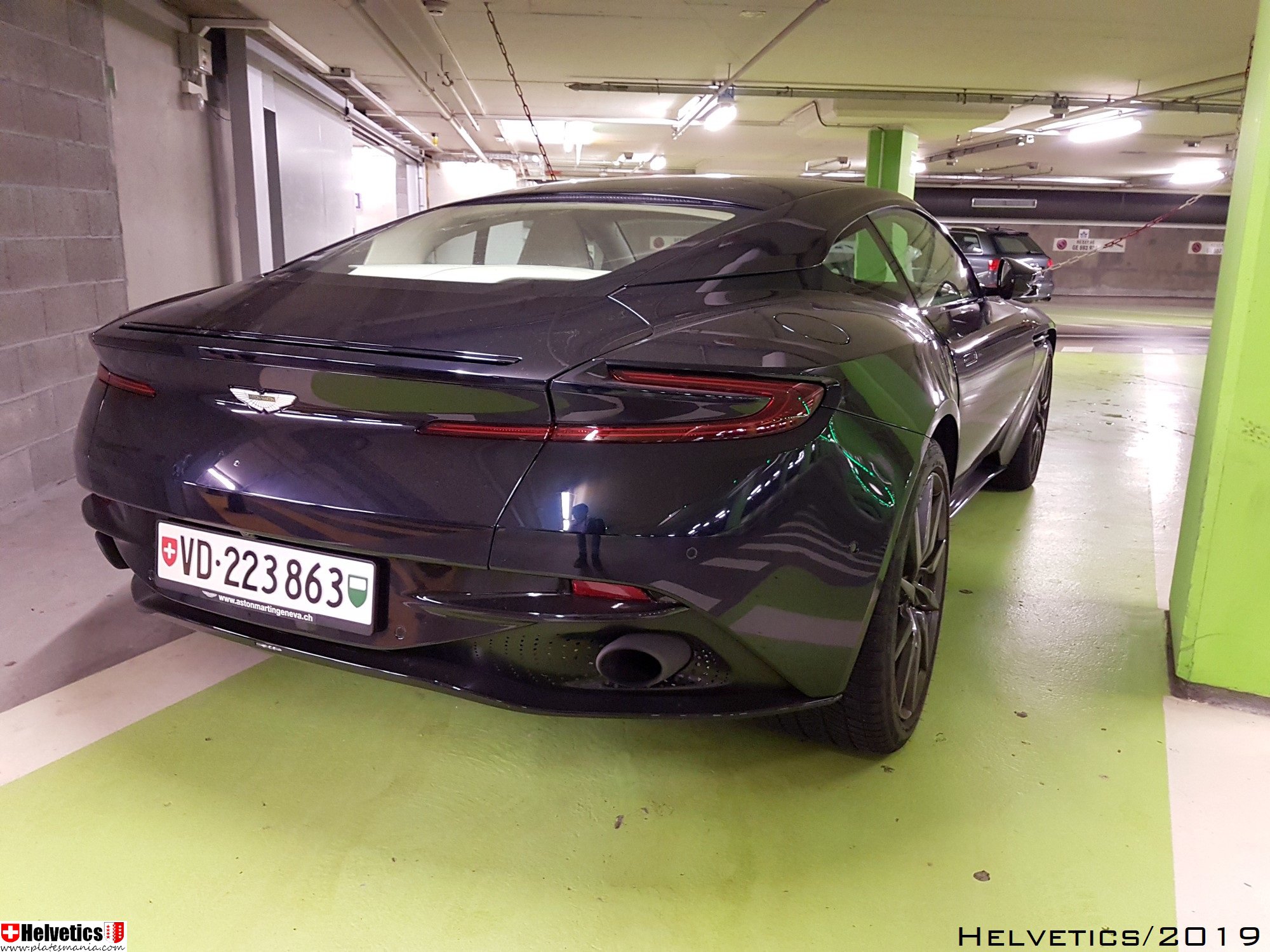 VD 223863, Aston Martin DB11 Coupé (AM5), 2016–2023