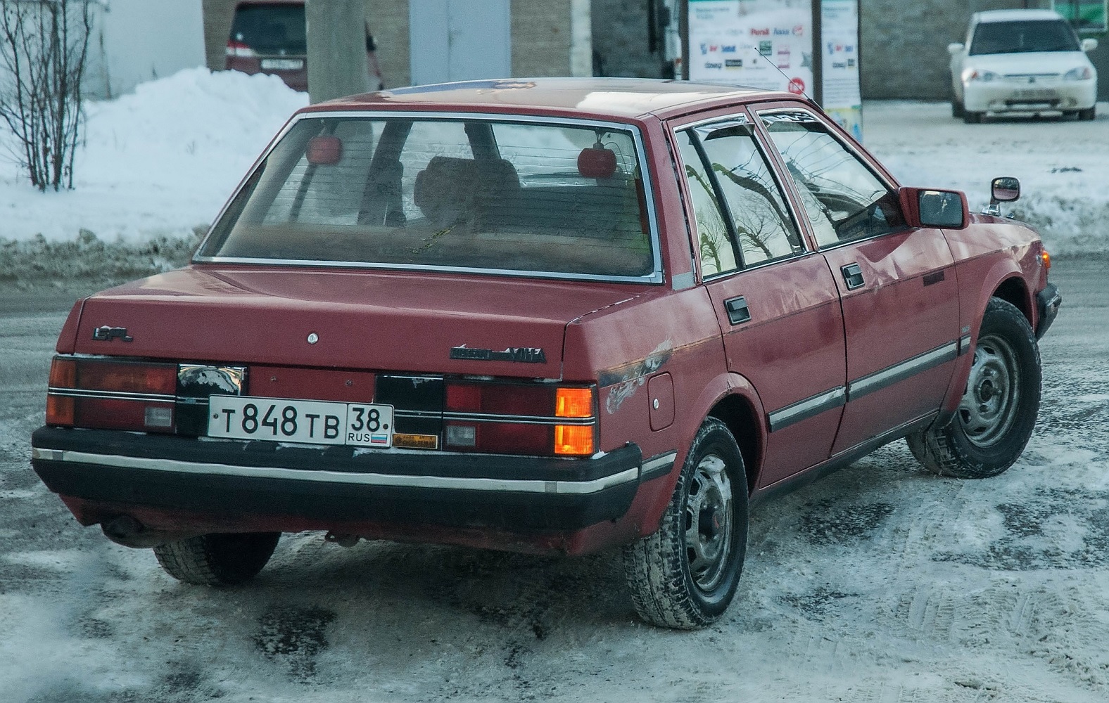 т 848 тв 38, Nissan Liberta Villa 1st gen (N12), 1982–1986