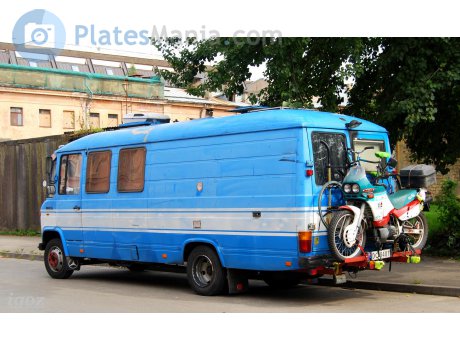 DC 84011, Mercedes-Benz T2