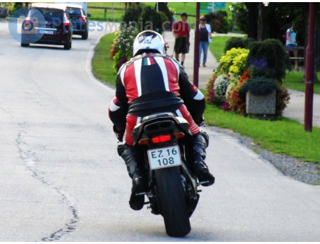 EZ 16108, Ducati 749