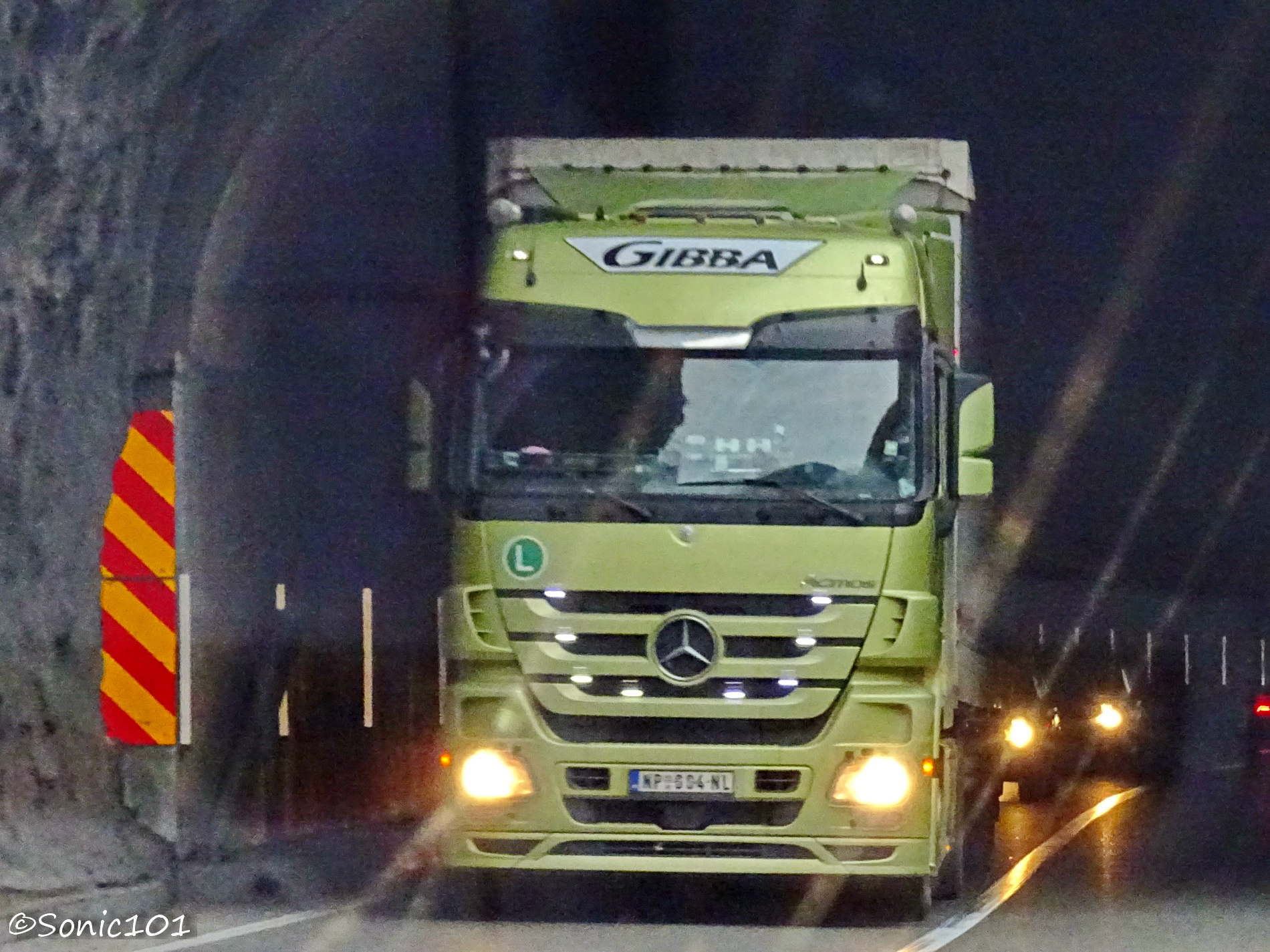 NP 004-NL, Mercedes-Benz Actros 2nd gen (MP2/MP3), 2002–2020