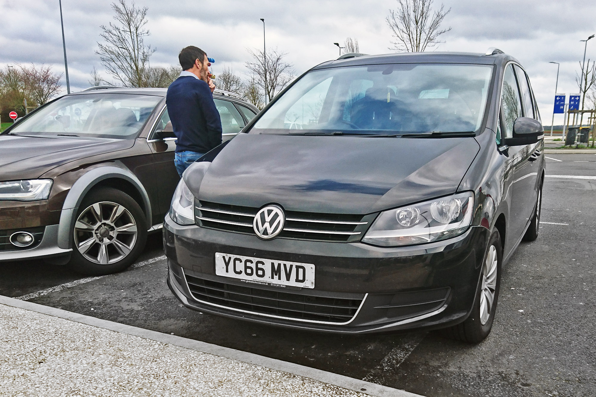 YC66MVD, Volkswagen Sharan 2nd gen (7N), 2010–2022