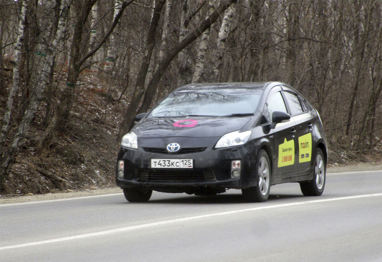 т 433 кс 125, Toyota Prius 3rd gen Liftback (ZVW30), 2009–2015